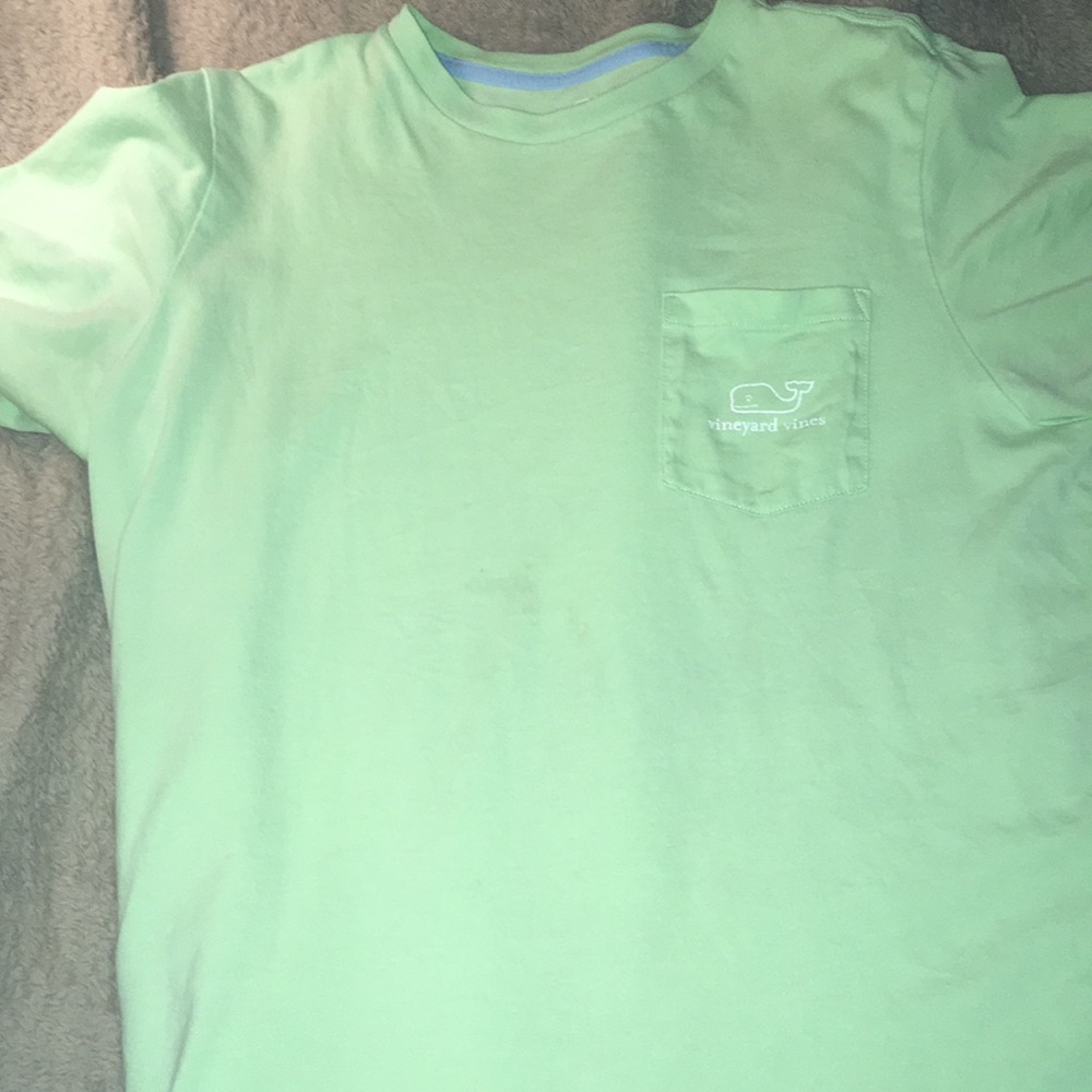 Brand new meant green vineyards vine t-shirt